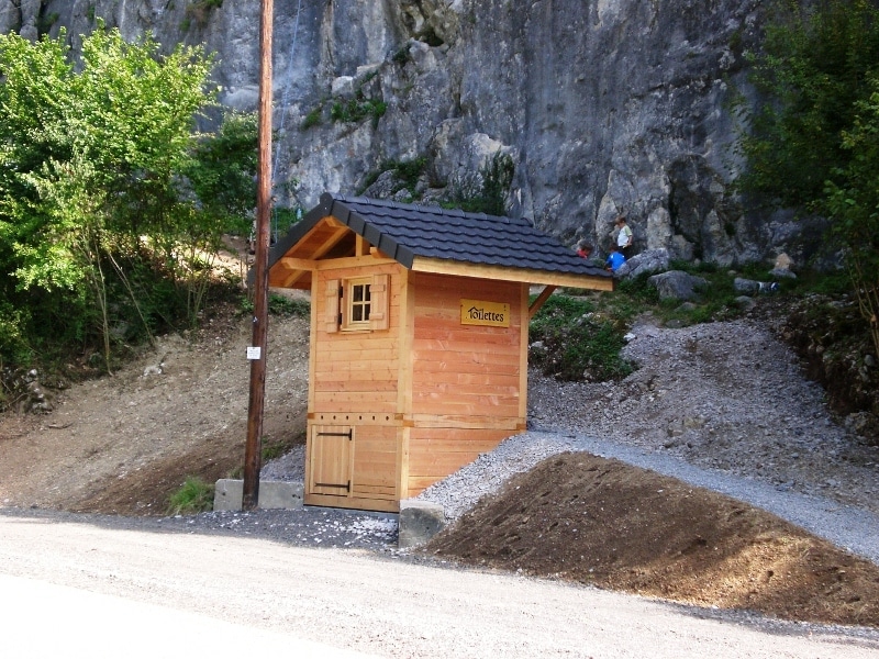 Construire des toilettes sèches